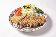 新鮮魚介を堪能！名物海鮮丼や地魚料理くじら料理が自慢
