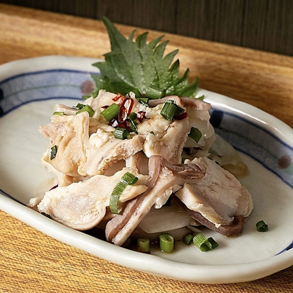 当店自慢の【博多郷土料理】！酢もつや馬刺しなどお楽しみいただけます◎お酒もススム逸品です！