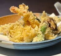 鮮魚と旬食材をふんだんに使用したおもてなしのコース