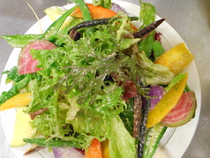 季節野菜のサラダ