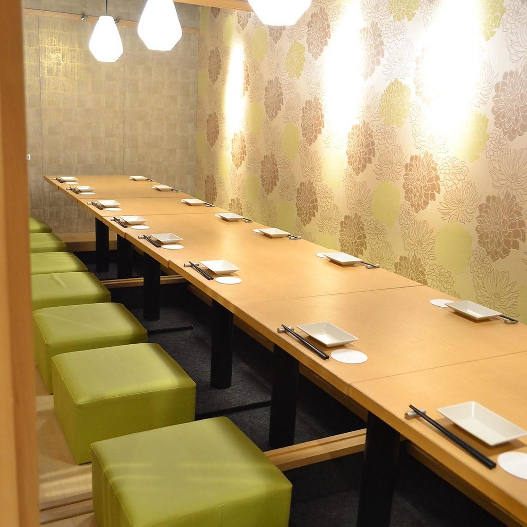 落ち着いた雰囲気の完全個室ですので接待やデートなど外せないシーンに最適です！(※写真はイメージ)