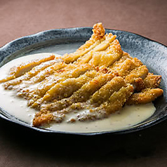 【絶品！創業以来愛され続けるチキン南蛮フライ】おしどり。不動の人気を誇るスーパーメニューです◎の写真
