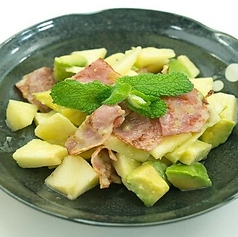 アボガドと生ハムサラダ