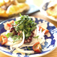 塩れもんドレッシングで食べるたこと玉ねぎのサラダ。小ぶりサイズなのでちょっとつまむにもピッタリです♪