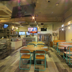 貸切も大歓迎!!こだわりの店内で美味しいハンバーガーをお楽しみください!職場の仲間と地元もお友達を様々な用途でお使いいただけます!