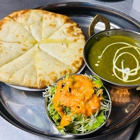 心躍るスパイスの共演。調布で味わう本格インドカレー。