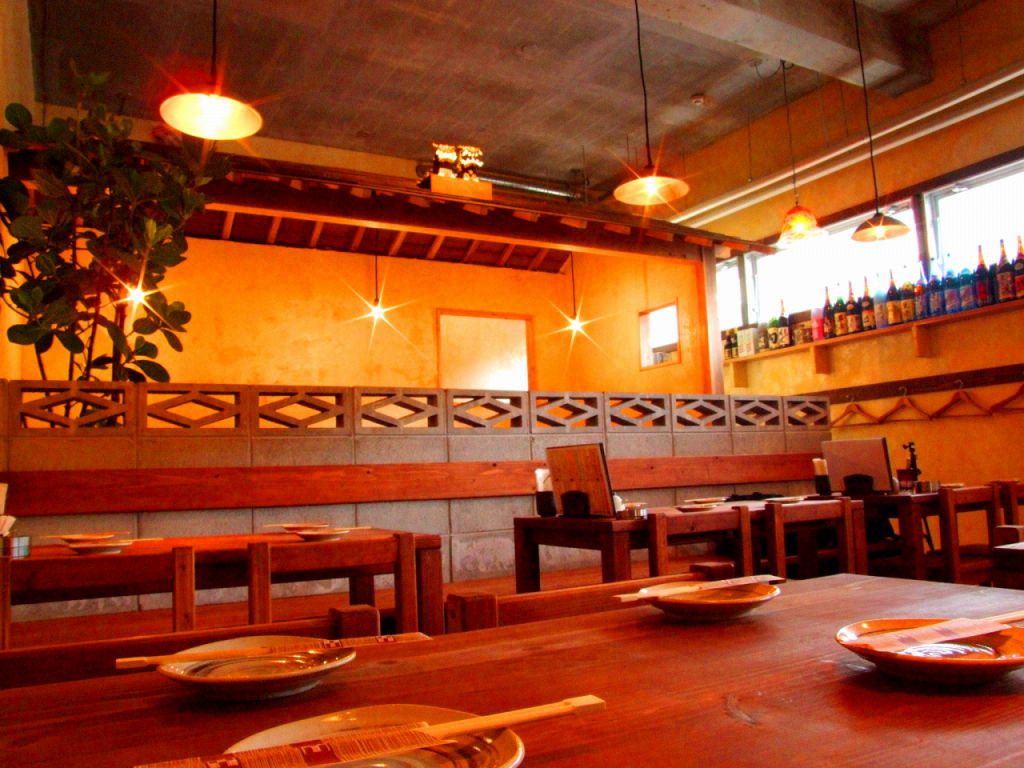 和の雰囲気漂う店内は、ゆったりとお酒を楽しめます♪