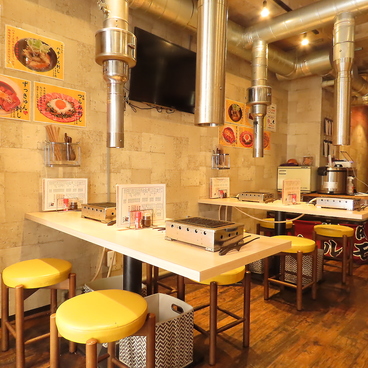 ホルモンこづち 新橋店の雰囲気1