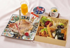 大切なお子様のお祝いに 祝七五三 尾頭付き祝鯛がついた《七五三祝膳A》4400円(税込)