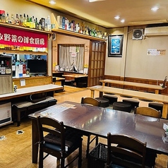 イス＆テーブルと、半イスを利用するフローリング座敷を併用しての貸切です。