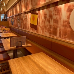 離乳食の持ち込みは遠慮なくお気軽に◎施設内に授乳スペースもございます。ベビーカー入店など、お手伝いさせていただける事があればお気軽にお声がけください。