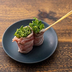 豆苗(胡麻だれラー油)
