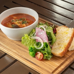 季節野菜の具沢山スープ
