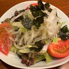 宮じサラダ