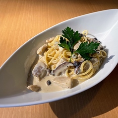 キノコとイタリア産ゴルゴンゾーラ　スパゲッティー二　