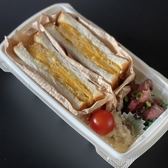 たまごカツサンドとローストビーフのBOXセット