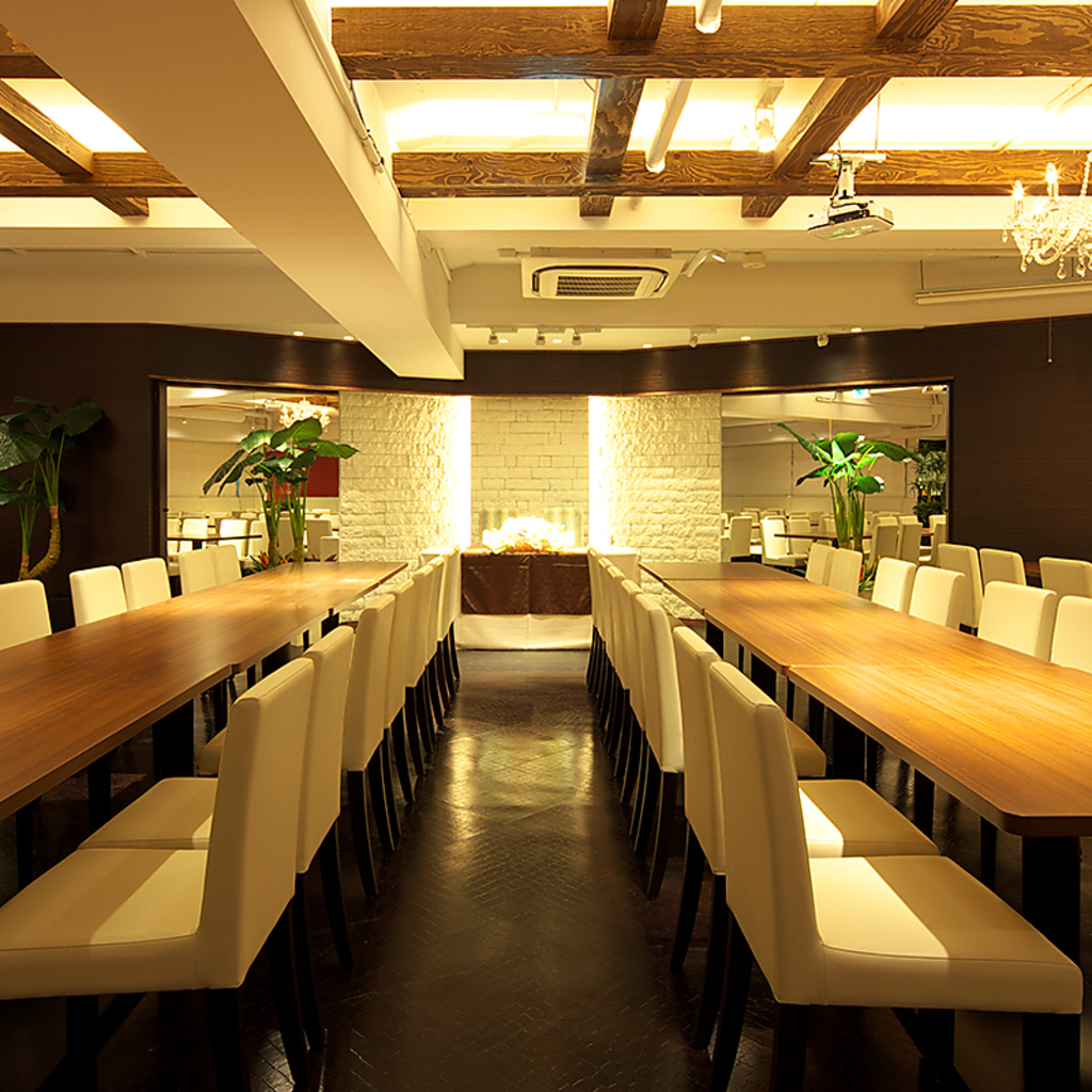 座席レイアウト変更可。ご相談承ります