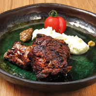 とろとろに煮込んだスペアリブも大人気です◎