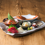 旬の海鮮やこだわりの地酒、多彩なメニューをご用意◎お酒とのペアリングをお楽しみください！