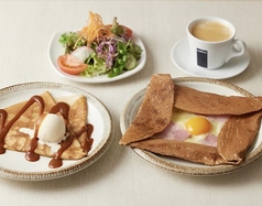 CREPERIE CAFE ガレット屋 AILES エルのおすすめランチ1