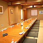 個室は大小7室、少人数様から最大60名様迄の宴会も可。お昼のご宴会も掲載全コース予約可能！
