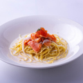 料理メニュー写真&nbsp;サーモンといくらのクリームパスタ