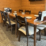 ゆったりとしたテーブル席もご用意しております！宴会だけでなくご家族やお子様連れでのご利用にも☆