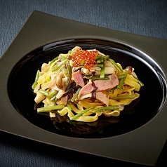 自家製パスタ山菜とベーコン和風仕立て