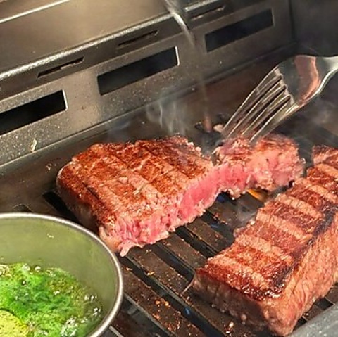 焼肉口福苑で和牛ヒレやシャトーブリアン、サーロインを丁寧に焼き上げます