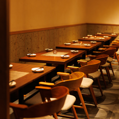 【デートやプライベートな飲み会にも◎】当店はカウンター席もございます。ご宴会はもちろんデートや少人数のプライベートな飲み会にも是非ご利用ください。