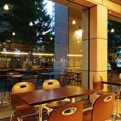 有名デザイナーが手がけた店内