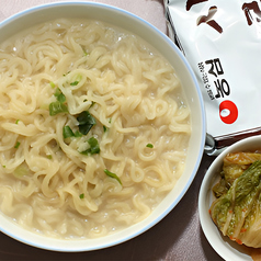 サリゴムタアンミョン Beef soup ramen