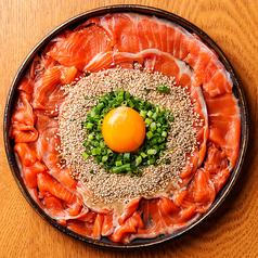 サーモンといくらとたまごの胡麻パッチョ