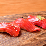 いろんな味のまぐろが食べたい方に！　まぐろ・まぐろ漬け・まぐろニンニク