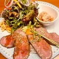 料理メニュー写真&nbsp;たっぷり野菜とローストビーフplate （単品）