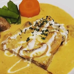 牛バラ肉とマッシュルームのカレークリーム煮