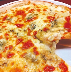 チーズと蜂蜜のピザ