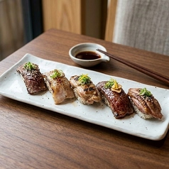 本日のおまかせ肉寿司5貫