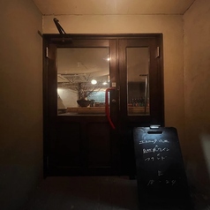 E（イー）の特集写真