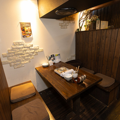【２Fテーブル席：～4名様×2】