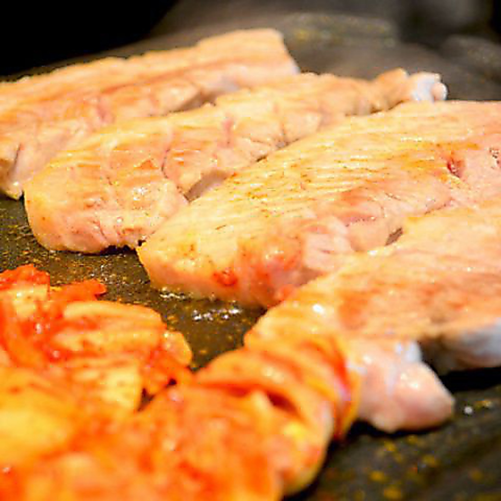 全10品大満足◎【国産ブランド豚】使用のサムギョプサル&ユッケジャンスープ180分飲み放題付き♪