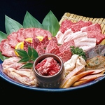 お得なお肉の盛り合わせもご用意しております◎