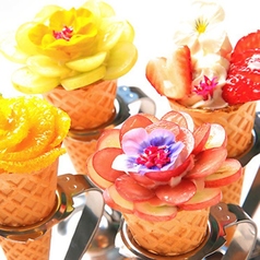 華やかに彩るデザートブーケ