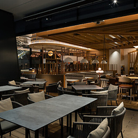 開放感あふれる特等席♪都会のオアシスで至福のひととき