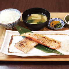 サーモンハラス定食