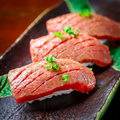 料理メニュー写真 和牛の肉寿司 三貫