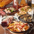 当店自慢の料理が一度に楽しめるコースを4,400円(税込)～ご用意。パエリアやアヒージョなどスペイン料理の定番もお楽しみいただけます！