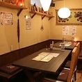4名テーブル×4席ございます。