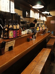 カウンター席ご用意ございます。