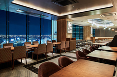 The Living Room with SKY BAR 三井ガーデンホテル名古屋プレミア18Fの写真
